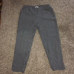 Ankle pants, dressy.